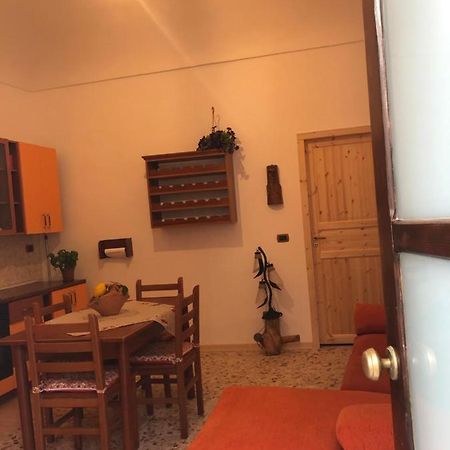 La Casa Di Vincenzo Apartment Syracuse Bagian luar foto